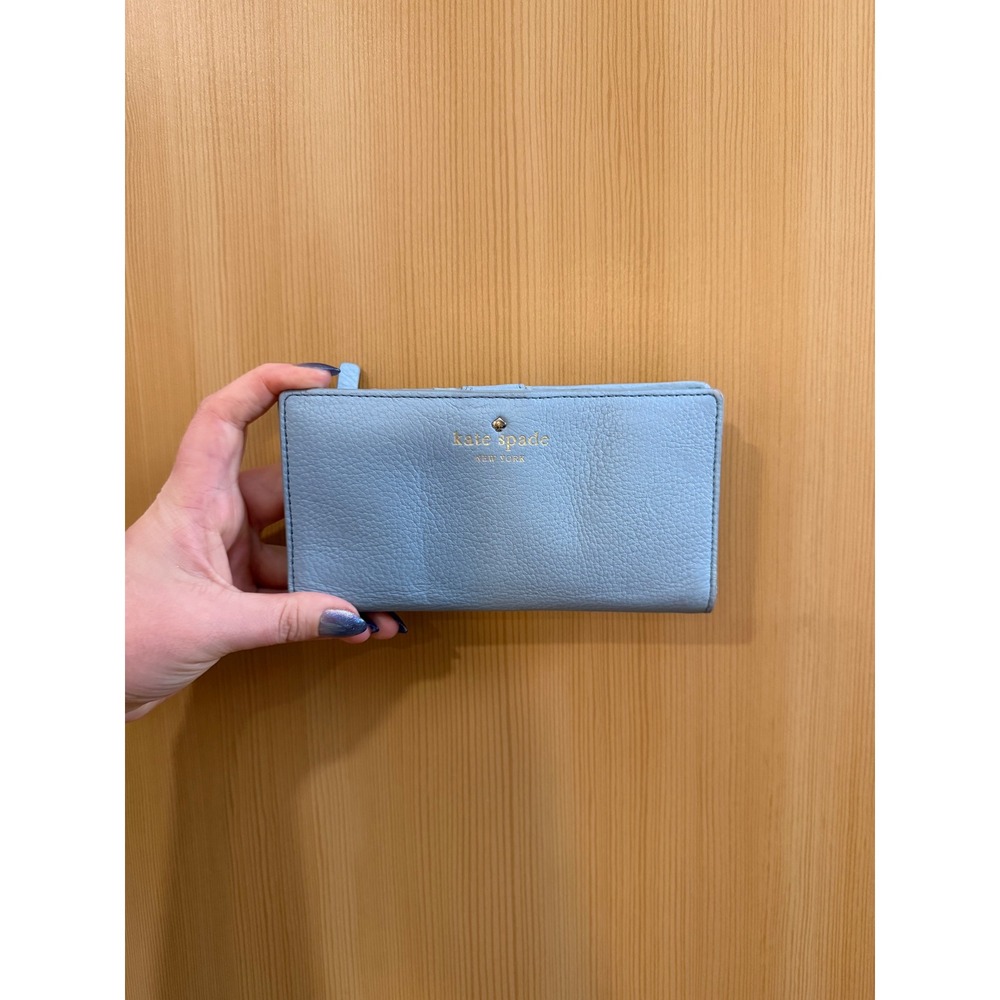 Kate Spade New York Pebbled Leather Bifold Wallet Light Blue Gold Logo